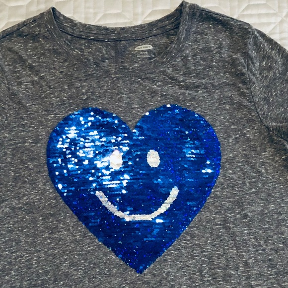 Heart to Blue Smiley Face Sequin Tee fits like Ladies Small - Picture 7 of 7